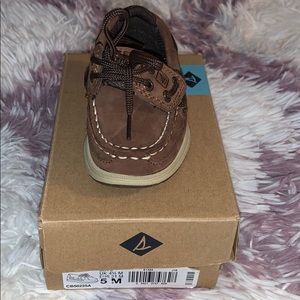 Size 5/ Boys/ Brown Sperry